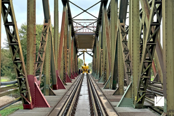 Historische Eisenbahnbrücke DEK Rodde | Schienen